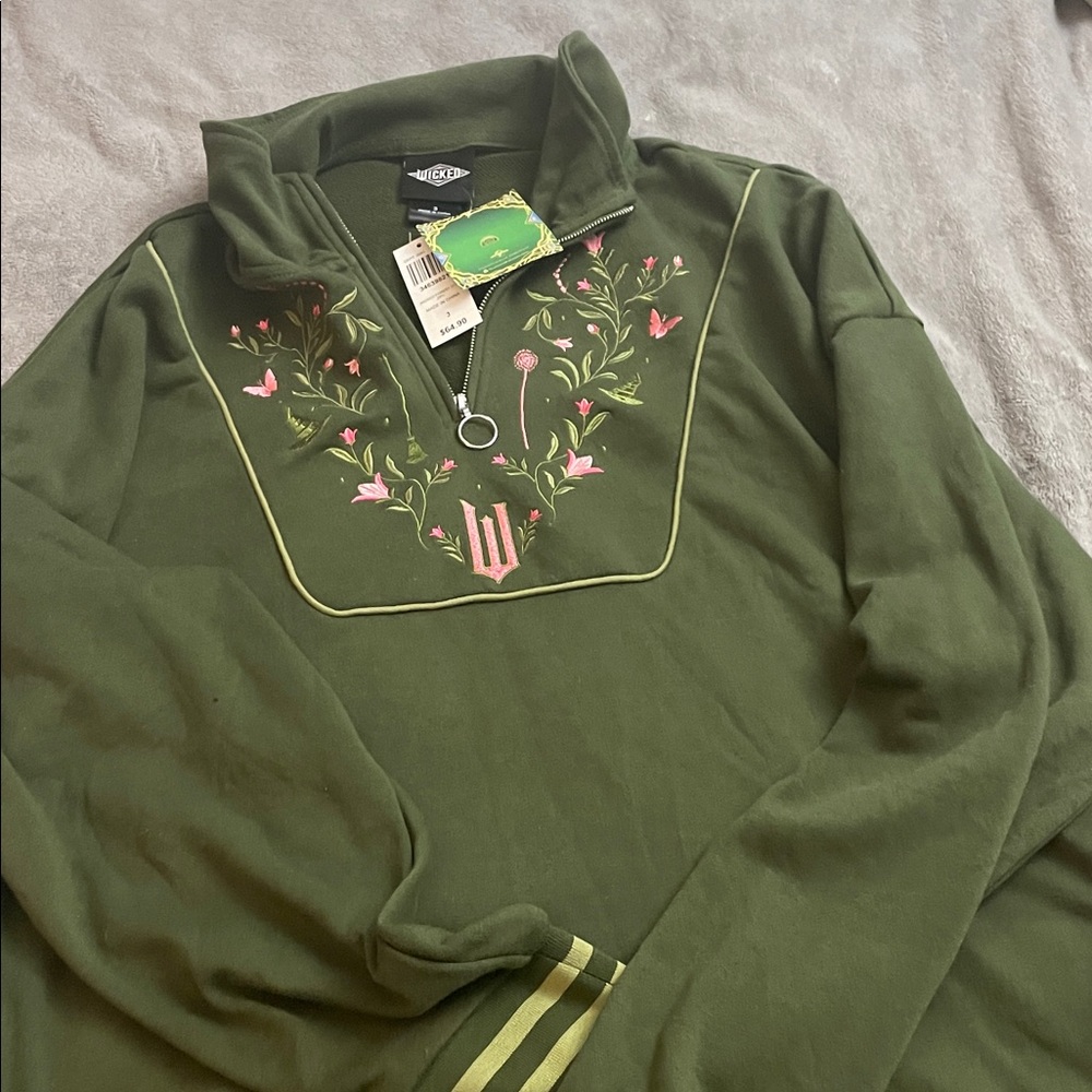 Box lunch Wicked Olive Green Embroidered shirt